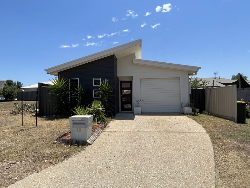 18 Kingfisher Street, Moranbah QLD 4744
