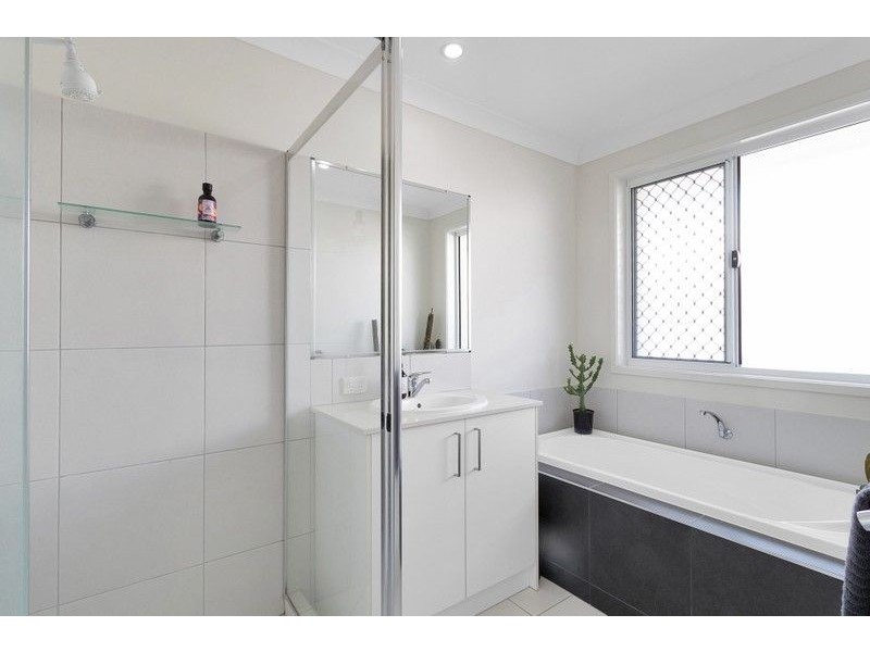 1/54 Superior Boulevard, Andergrove QLD 4740