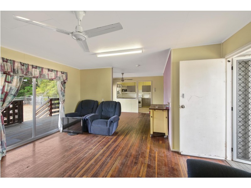 23 Spring Crescent, Dysart QLD 4745