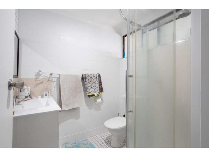 1-2/37 Edmonds Street, Bucasia QLD 4750