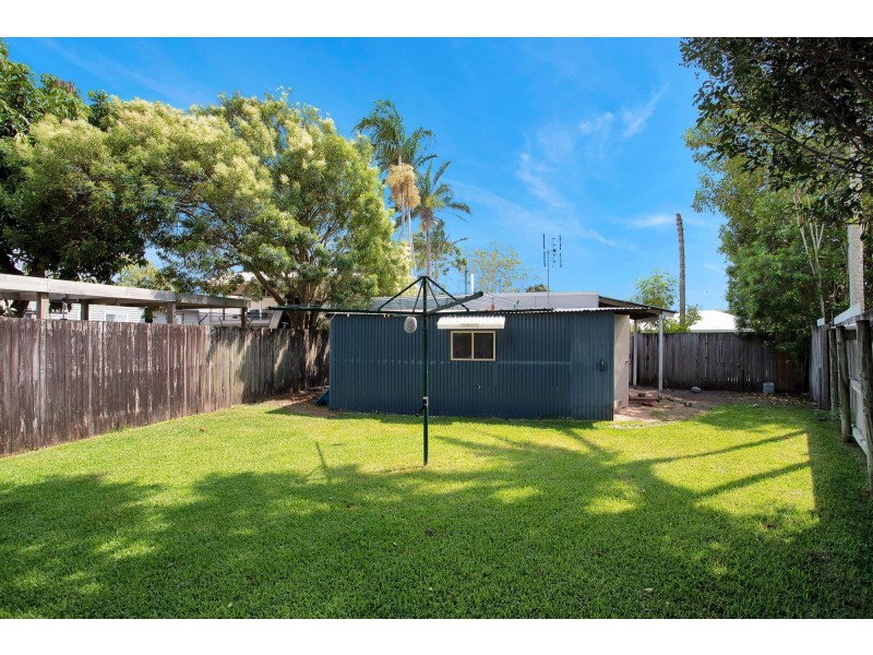 1-2/37 Edmonds Street, Bucasia QLD 4750