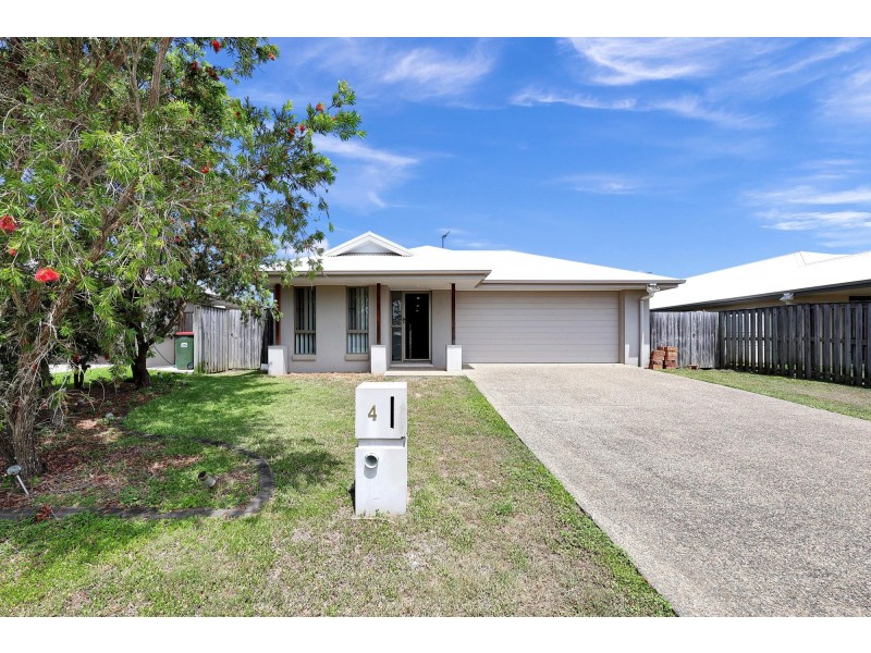 4 Tamarama Street, Blacks Beach QLD 4740