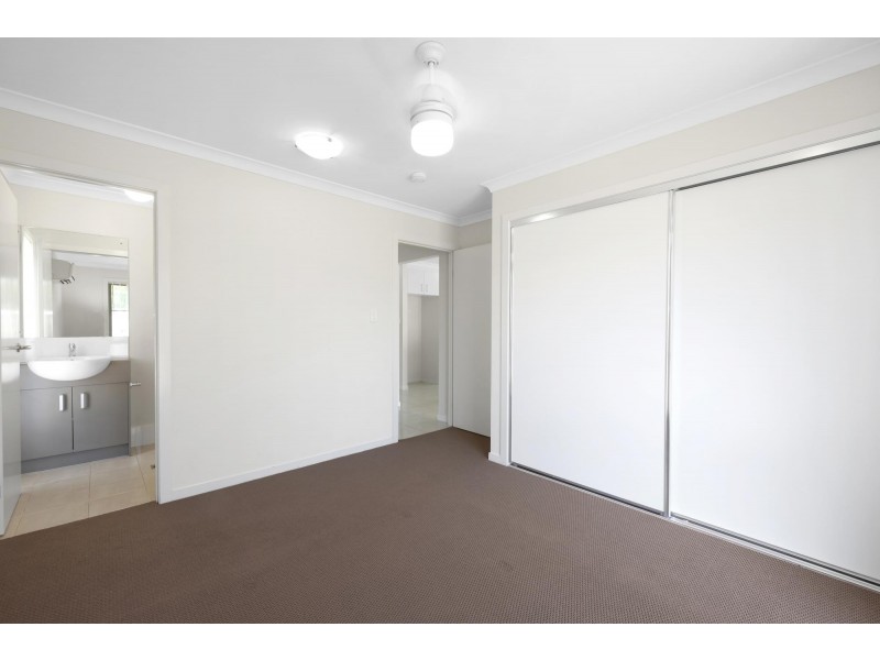 4 Tamarama Street, Blacks Beach QLD 4740