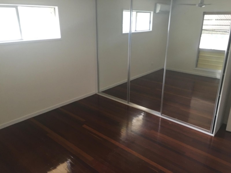 30 Kennedy Drive, Moranbah QLD 4744