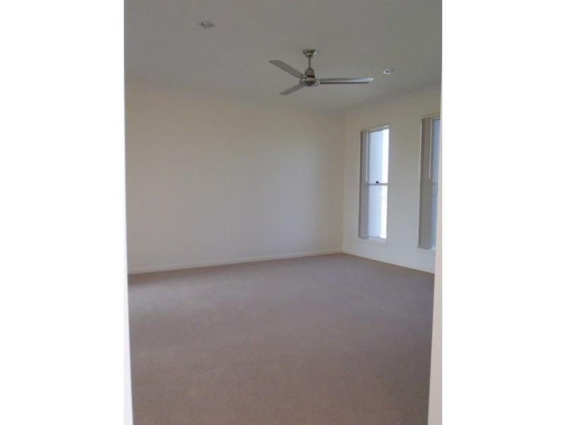 46 Schooner Avenue, Bucasia QLD 4750