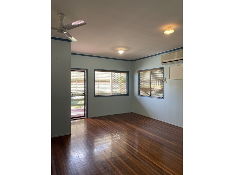 86 McCool Street, Moranbah QLD 4744