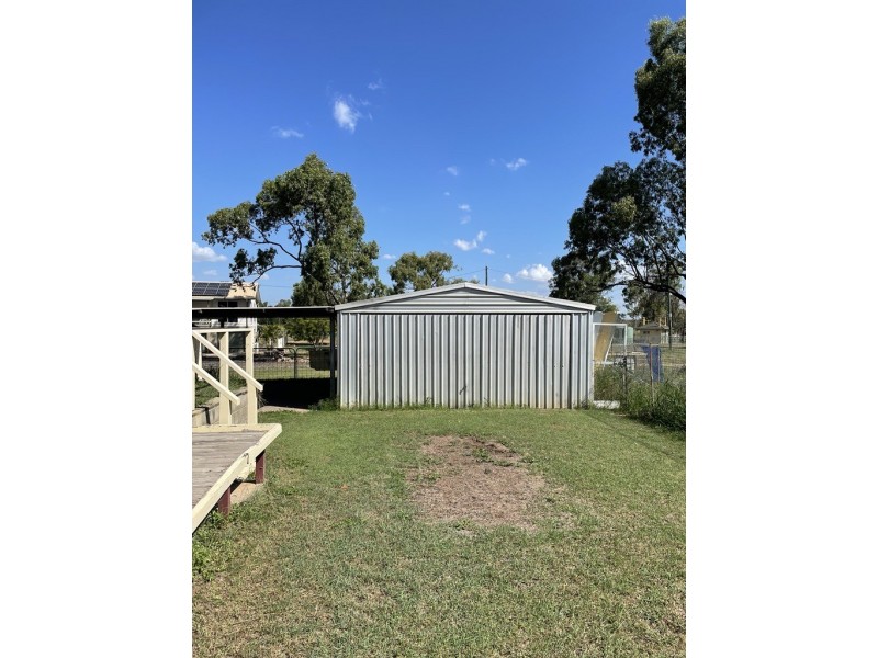 86 McCool Street, Moranbah QLD 4744