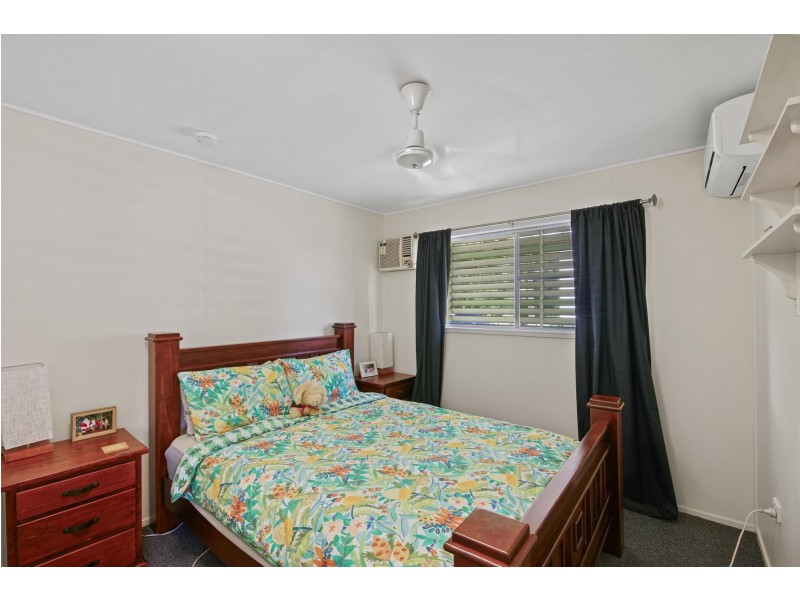 6 Caleb Crescent, Dysart QLD 4745