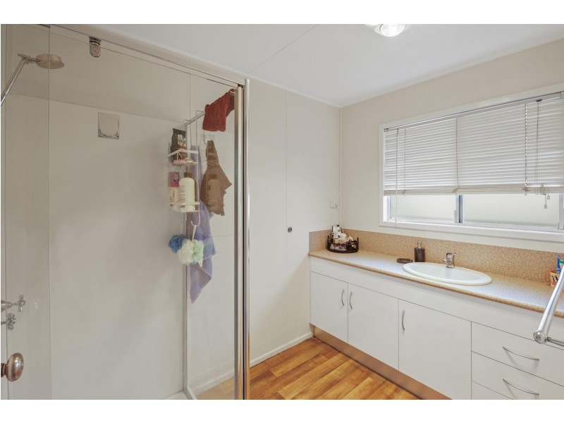 6 Caleb Crescent, Dysart QLD 4745