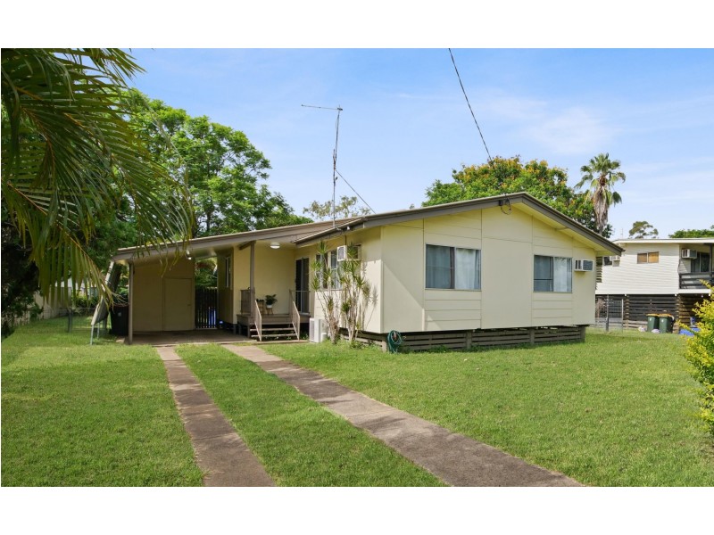 6 Caleb Crescent, Dysart QLD 4745