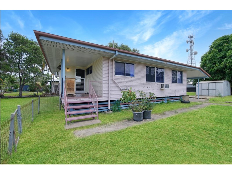 2 Wallace Street, Dysart QLD 4745