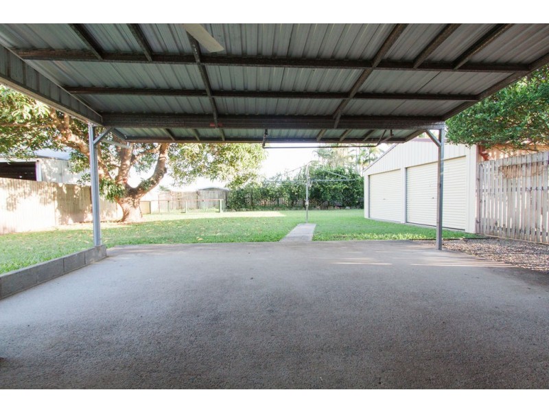 25912 Peak Downs Highway, Alexandra QLD 4740