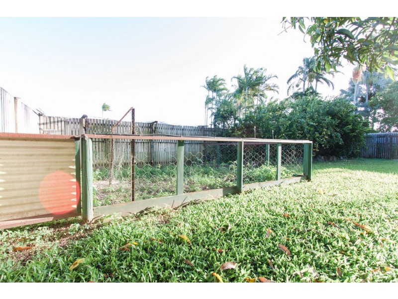 25912 Peak Downs Highway, Alexandra QLD 4740