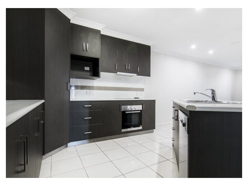 1&2/50 Jackson Street, Sarina QLD 4737