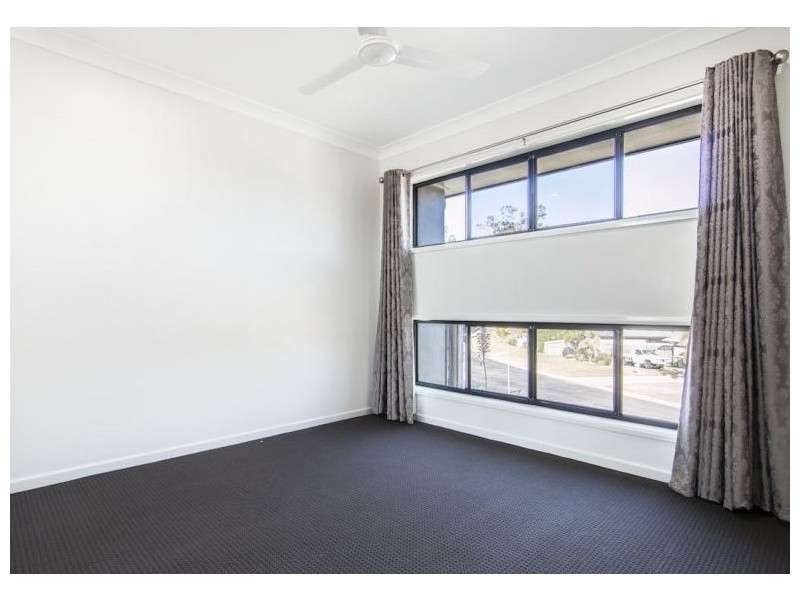1&2/50 Jackson Street, Sarina QLD 4737