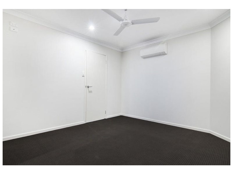 1&2/50 Jackson Street, Sarina QLD 4737