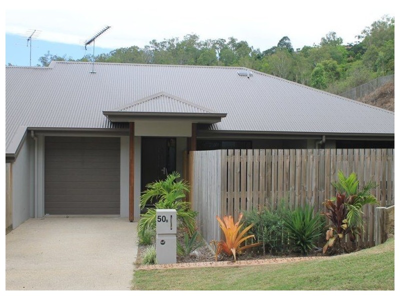 1&2/50 Jackson Street, Sarina QLD 4737