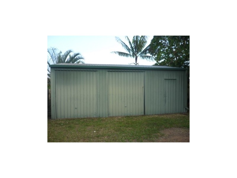2 Elliott St, Moranbah QLD 4744