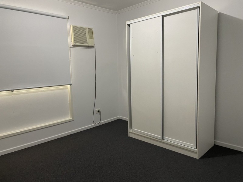 2 Elliott St, Moranbah QLD 4744