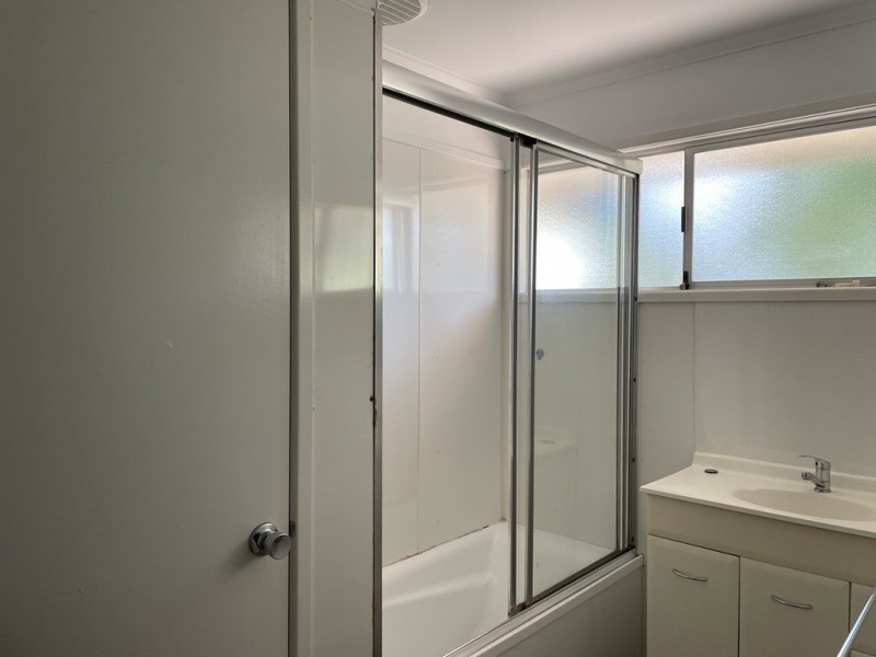 2 Elliott St, Moranbah QLD 4744