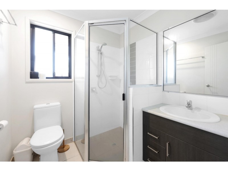 1&2/2 Steve Street, Greenmount QLD 4751