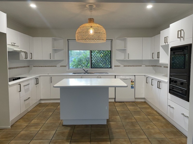 4 Coral Drive, Blacks Beach QLD 4740