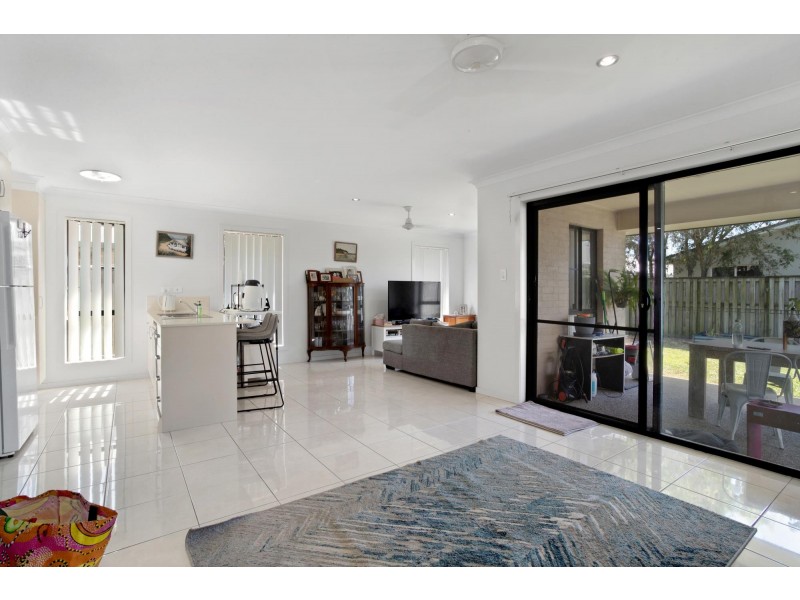 69 Scarborough Circuit, Blacks Beach QLD 4740