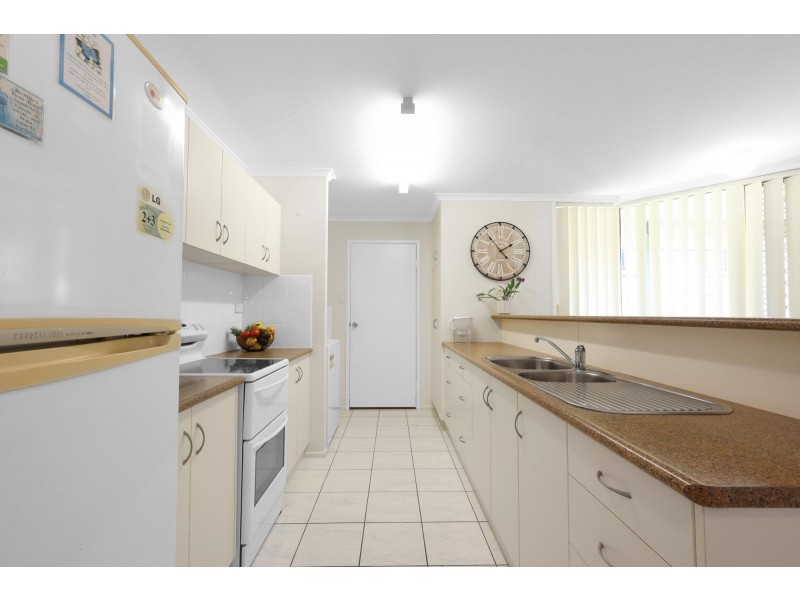 2/8 Kennedy St, South Mackay QLD 4740
