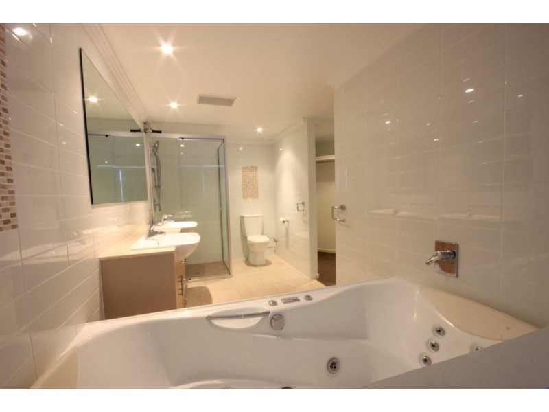 4/51 Marina Beach Parade, Mackay Harbour QLD 4740