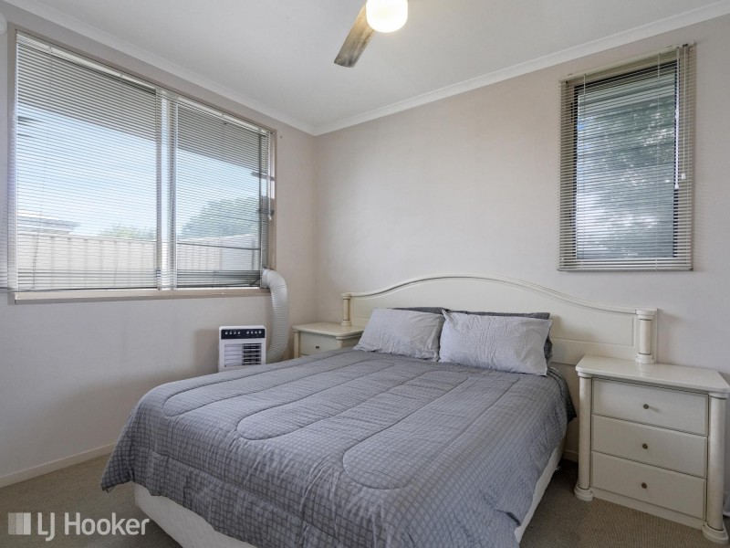 4/4 Mulcahy Crescent, Eimeo QLD 4740