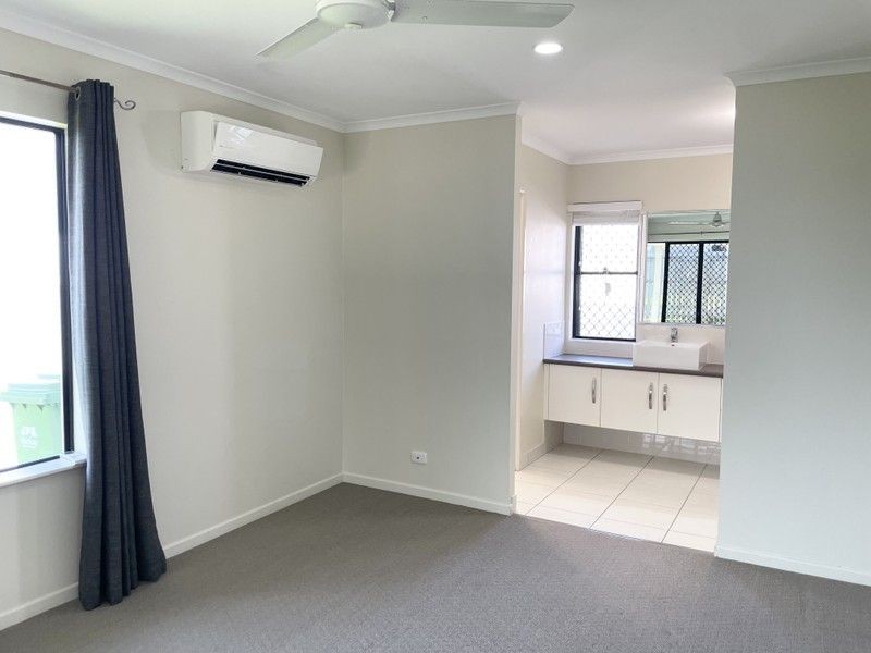44 Montgomery Street, Rural View QLD 4740
