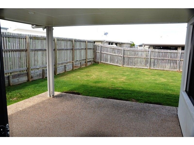 44 Montgomery Street, Rural View QLD 4740