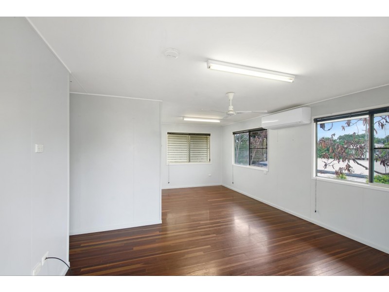 2 McMullen Court, Dysart QLD 4745