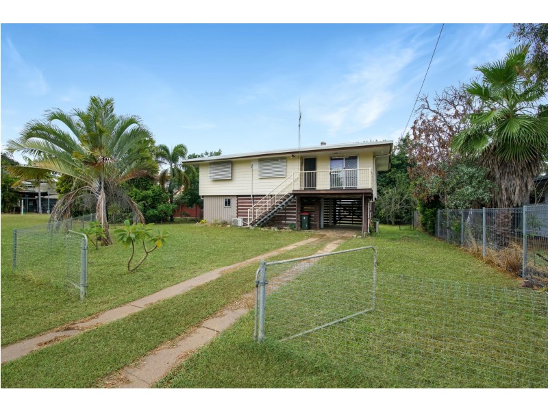 2 McMullen Court, Dysart QLD 4745