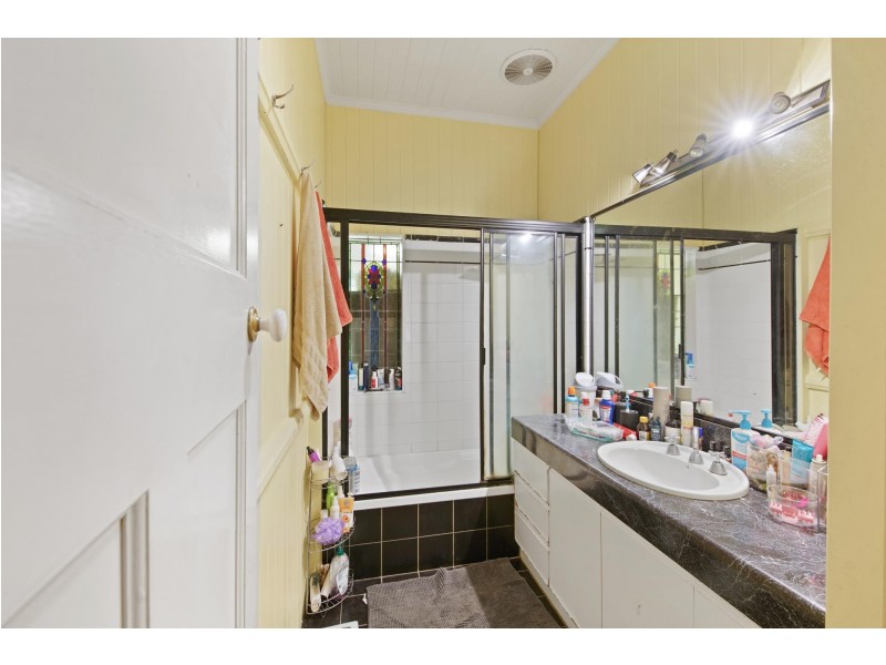 12 Grant Street, Mackay QLD 4740