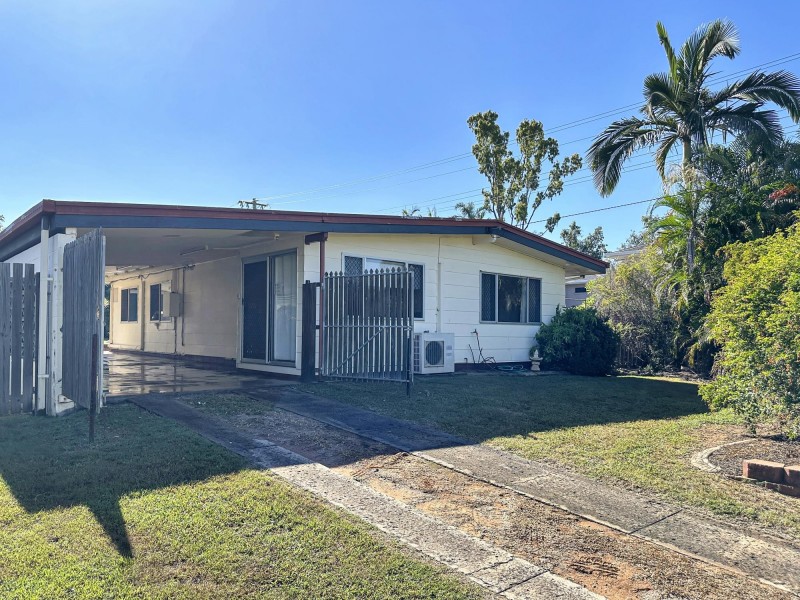 24 Mackay Street, Moranbah QLD 4744