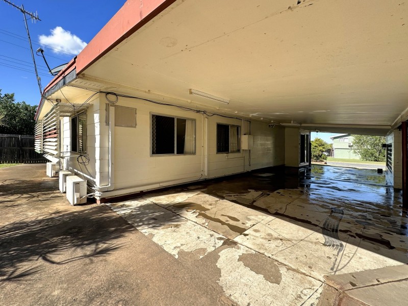 24 Mackay Street, Moranbah QLD 4744