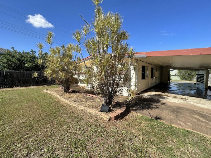 24 Mackay Street, Moranbah QLD 4744