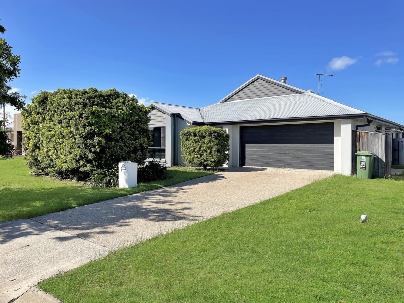 25 Galleon Circuit, Bucasia QLD 4750