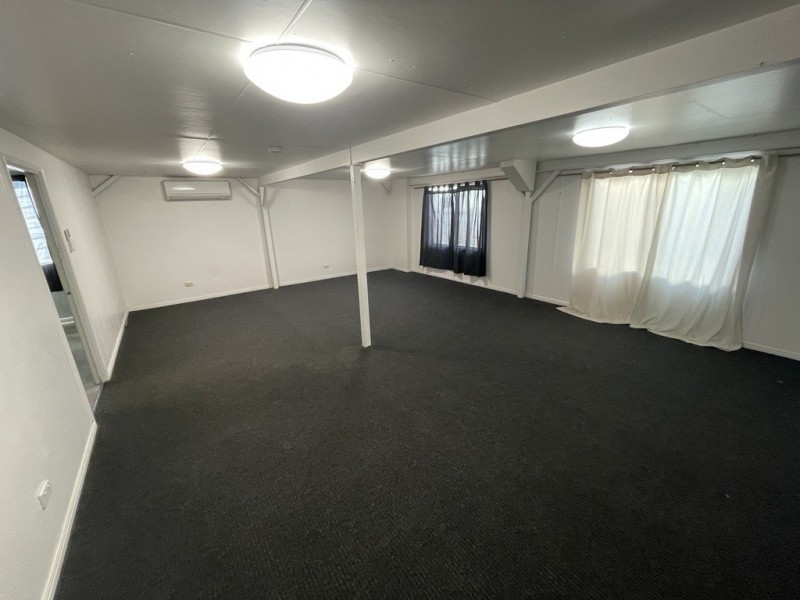 1/2 Thomas Court, Middlemount QLD 4746