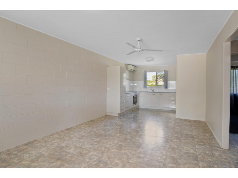 2/90 Investigator Street, Andergrove QLD 4740