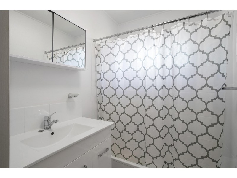 2/90 Investigator Street, Andergrove QLD 4740