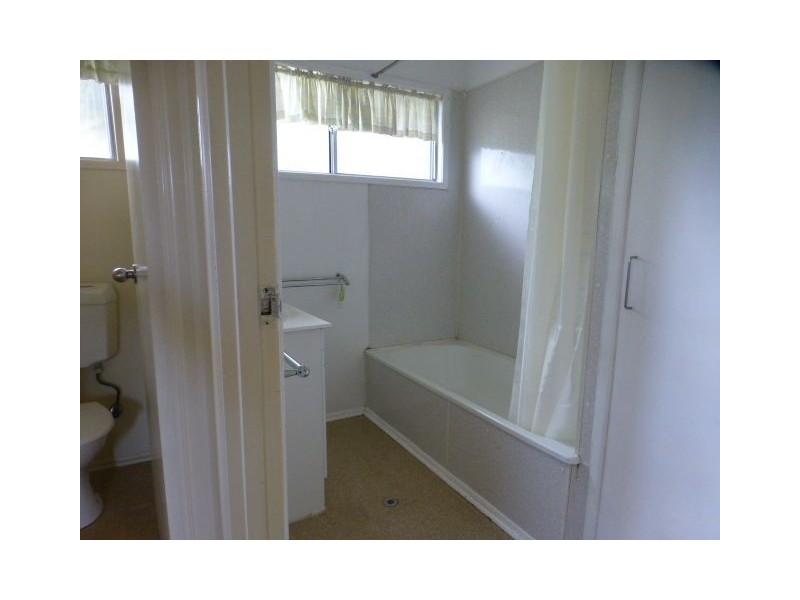 6 Powell Street, Dysart QLD 4745