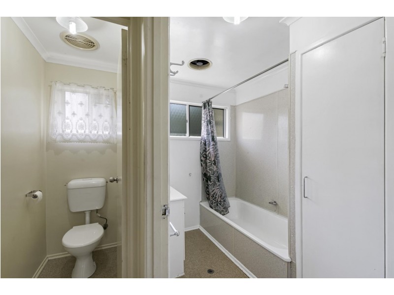 6 Powell Street, Dysart QLD 4745