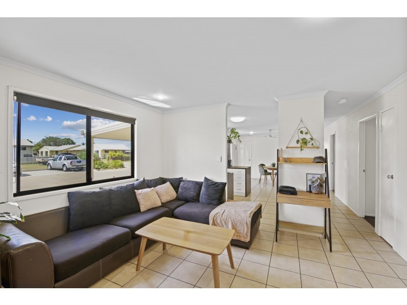 5/63 Grosvenor Drive, Moranbah QLD 4744