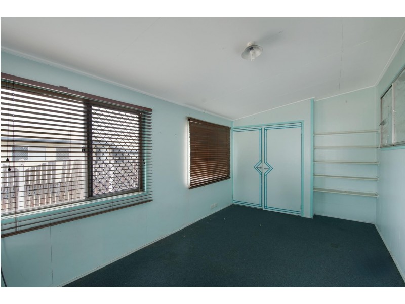 27 Murphy Street, Dysart QLD 4745