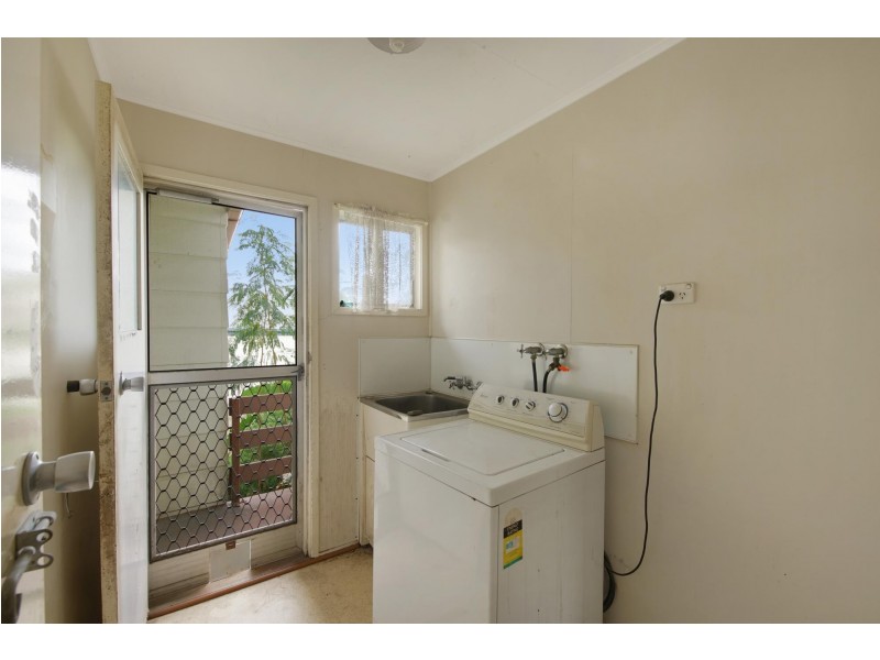 27 Murphy Street, Dysart QLD 4745