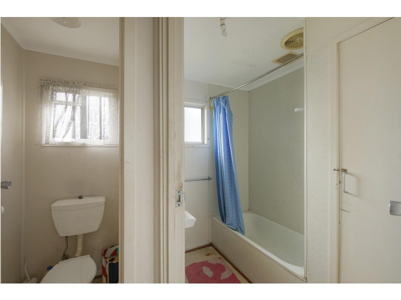 27 Murphy Street, Dysart QLD 4745