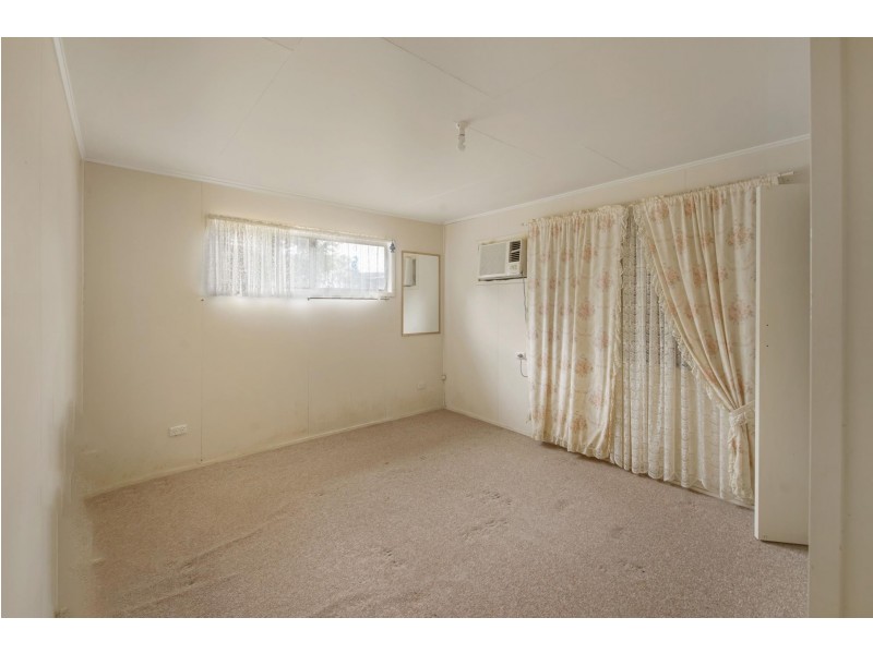 27 Murphy Street, Dysart QLD 4745