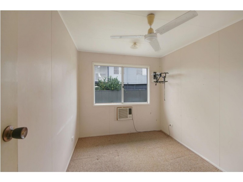 27 Murphy Street, Dysart QLD 4745